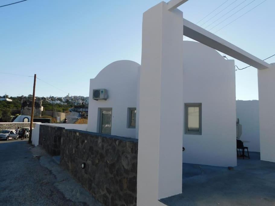 Fira Exo Katikies- Urban Fira Apartment Exterior photo